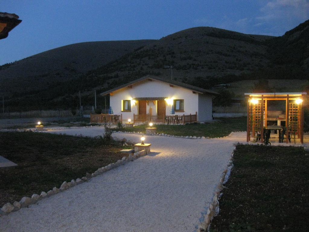 Trasacco La Collina Di Peppino Bed & Breakfast エクステリア 写真