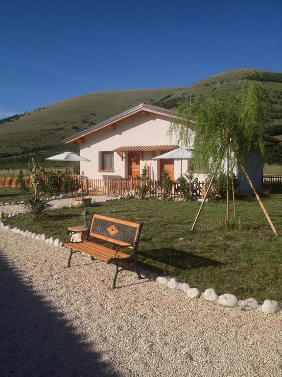 Trasacco La Collina Di Peppino Bed & Breakfast エクステリア 写真